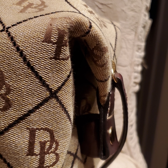 Handbag - Picture 3 of 4